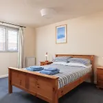 Newton House - Free Parking Apartman *