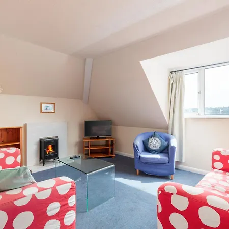 Newton House - Free Parking Apartament