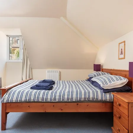 Newton House - Free Parking 惠特比