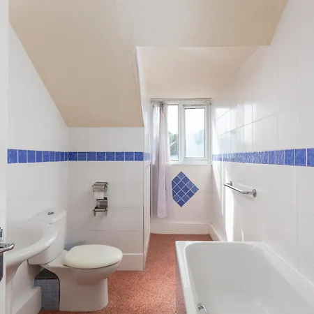 Newton House - Free Parking Apartament *